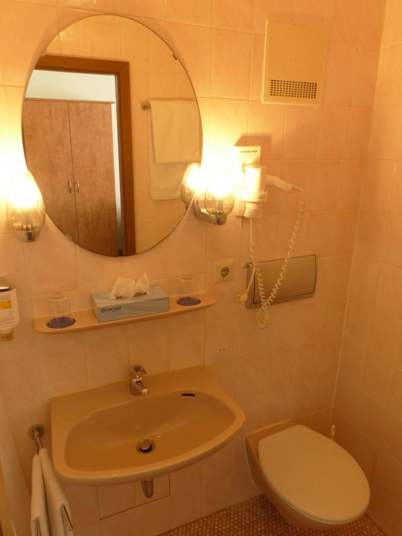 Hotel Bayerischer Hof Starnberg Zewnętrze zdjęcie