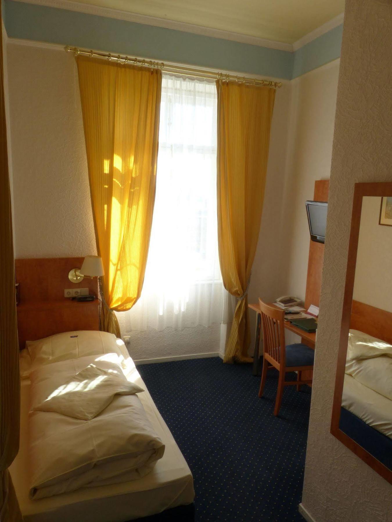 Hotel Bayerischer Hof Starnberg Zewnętrze zdjęcie